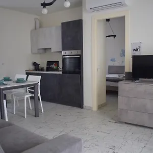  Appartamento Baia Delle Rose Via Santo Stefano 18 Italia